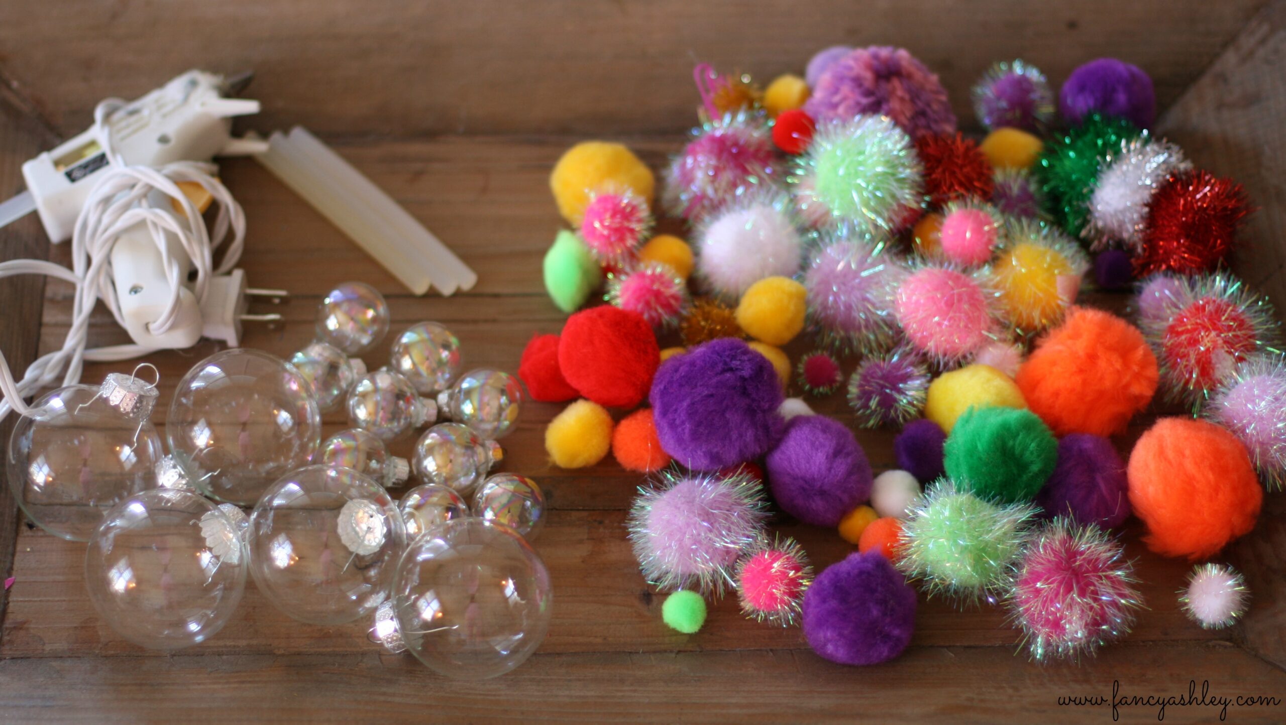 pom pom necessities