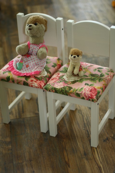 Ikea childrens chairs discount canada