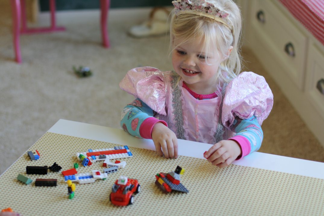 Ikea Hack: DIY Lego Table // Fancy Ashley