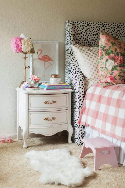 Our favorite kids' nightstand books // Fancy Ashley