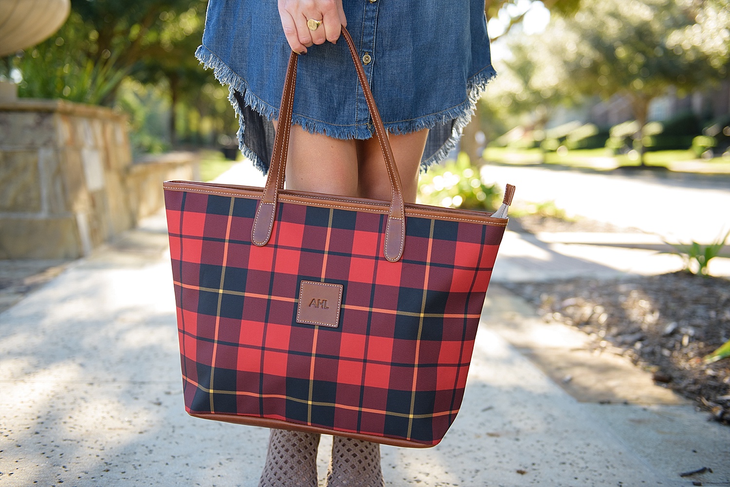 Plaid tote bag deals