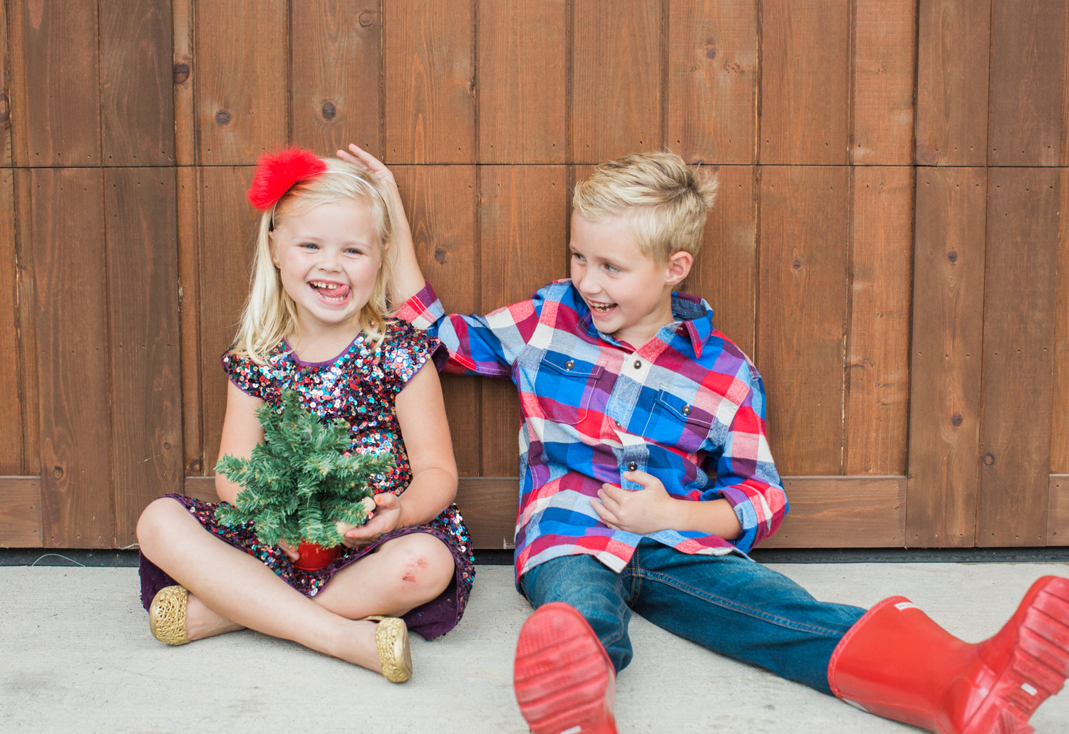 kid holiday card photo ideas