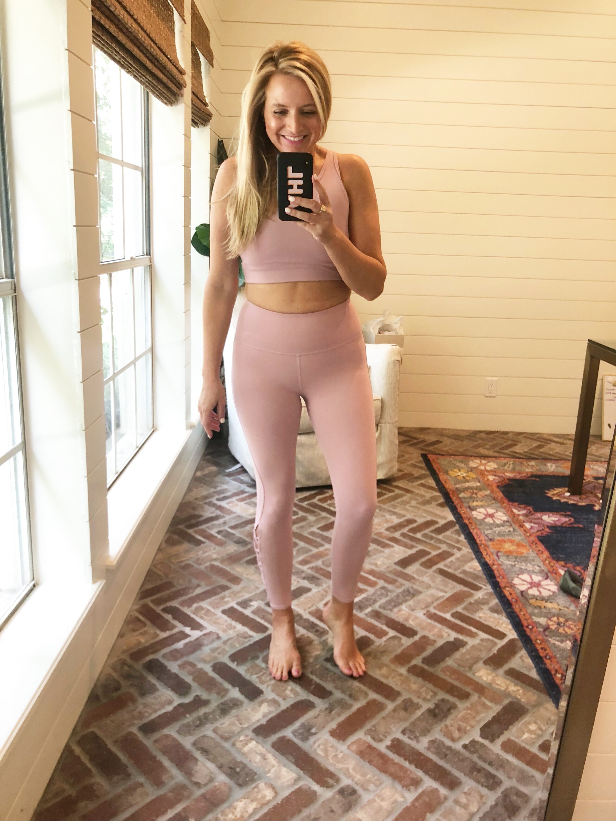 BBG results and Amazon favorites workout wear by popular Houston life and style blogger, Fancy Ashley
