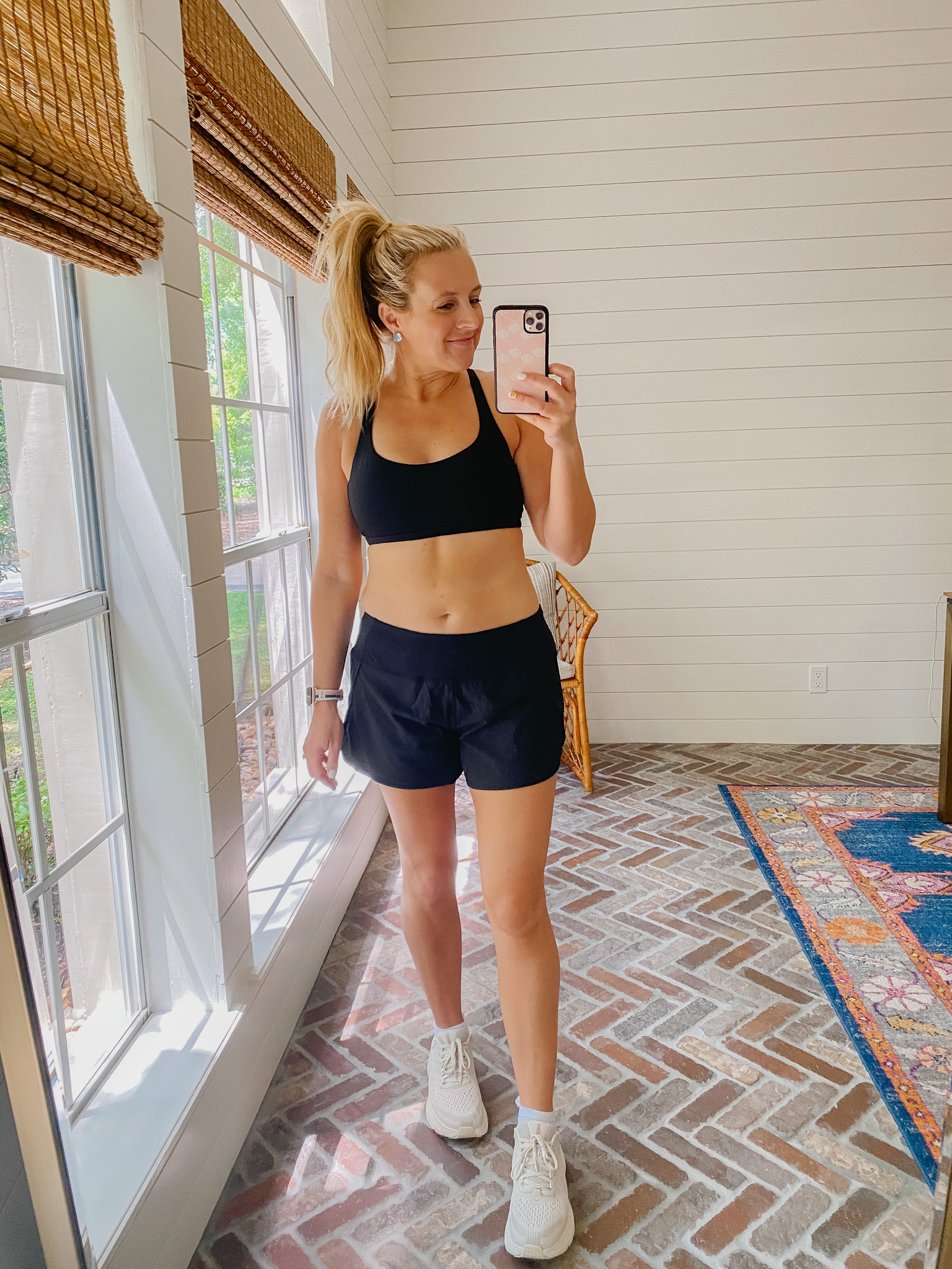 Lululemon Looks for Less featured by top Houston fashion blogger, House of Fancy